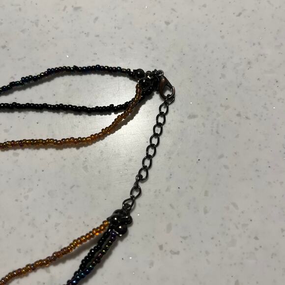 Layered beaded necklace - Picture 2 of 2